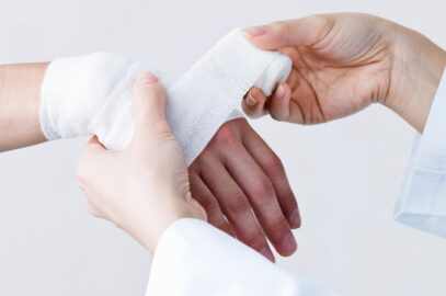 How to Properly Treat a Wound